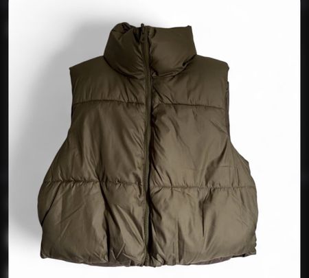 Olive green puffer vest #puffer #winterwear