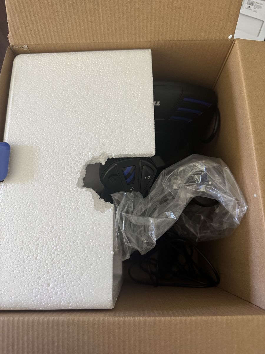Thrustmaster Controller: Thrustmaster T.Flight Hotas 4 Joystick PS4/PC, neuwertig, Wi – Nuovo (secondo la descrizione) da Gattikon venduto da Anesa789 4