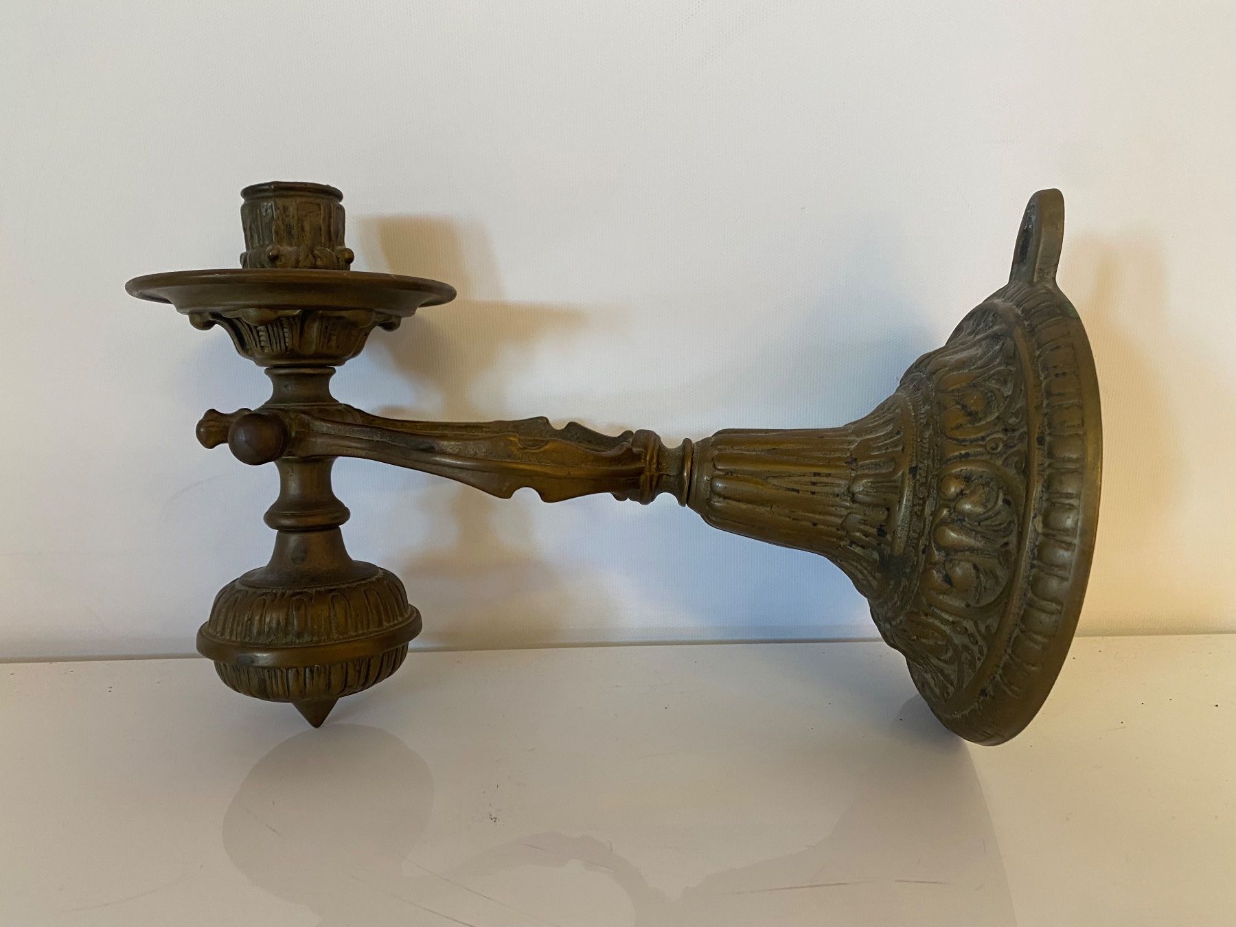 Kerzenständer: Antiker Wand Kerzenständer aus Bronze, Schiffsleuchter – Gebraucht aus Küssnacht am Rigi von Brockenhaus-Rigi 2