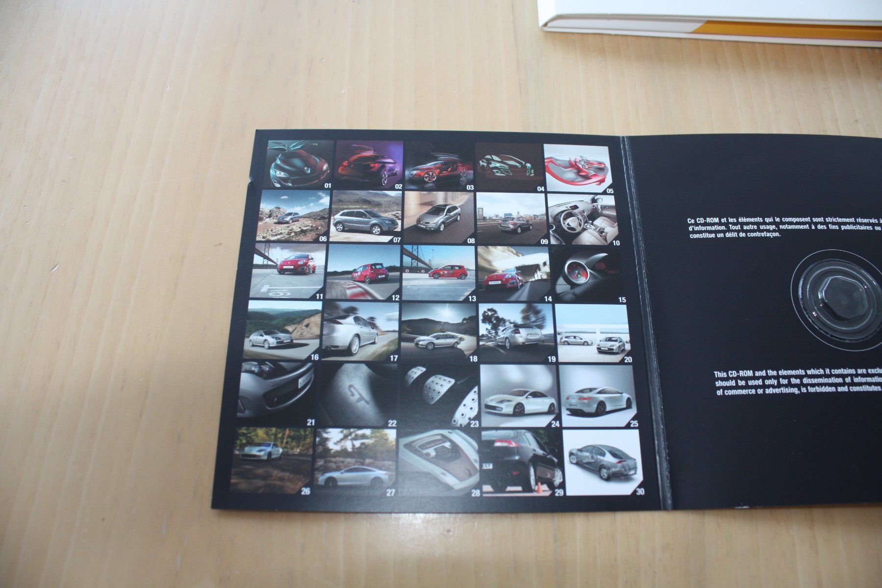 Renault Dokumente: Renault Geneva Motorshow Pressemappe 3/2008 – Gebraucht aus Wikon von erwin400 2