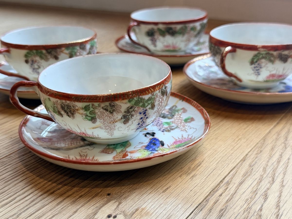 Tassen: Set of 4 Vintage Style Porcelain Teacups – Gebraucht aus Gockhausen von van_82kh