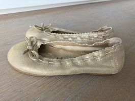 Ballerina UNISA Neu Gr. 26 gold