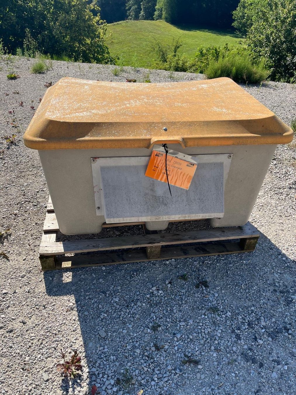 Toutes les machines: Bac à gravier 400 litres CEMO – D'occasion à Les Thioleyres par Samitrac 1