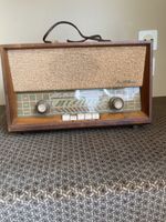 Radio Nordmende Holzgehäuse Vintage Zustand gebraucht