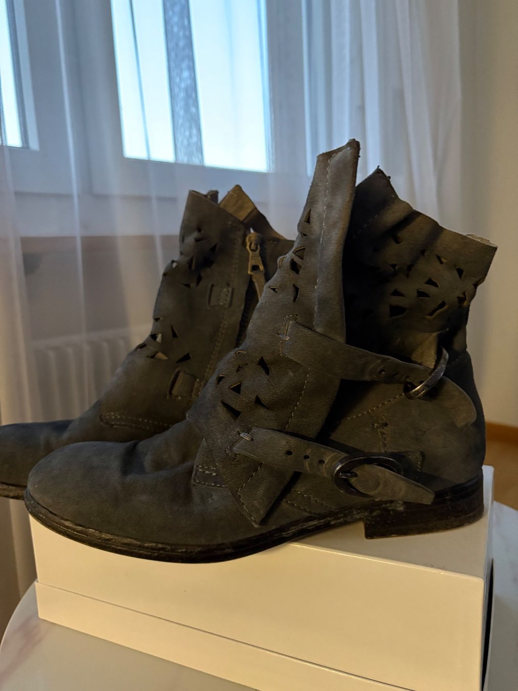 Mjus Damenschuhe: MJUS Stiefeletten gr39(38) – Gebraucht aus Niederbipp von blu_jw7r 2