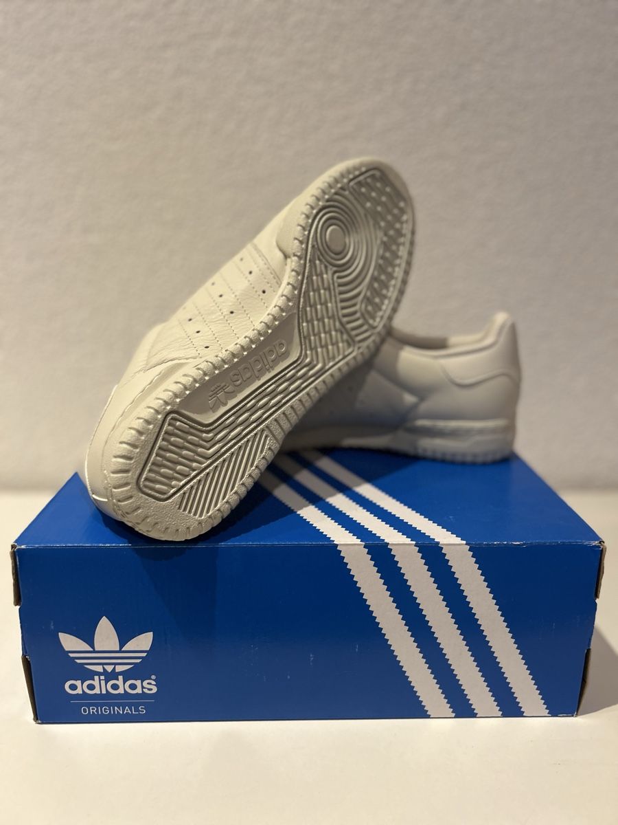 Adidas Scarpe da uomo: adidas Yeezy Powerphase Calabasas Core White – Nuovo e nell'imballaggio originale da Kandersteg venduto da StivieSmallz 3