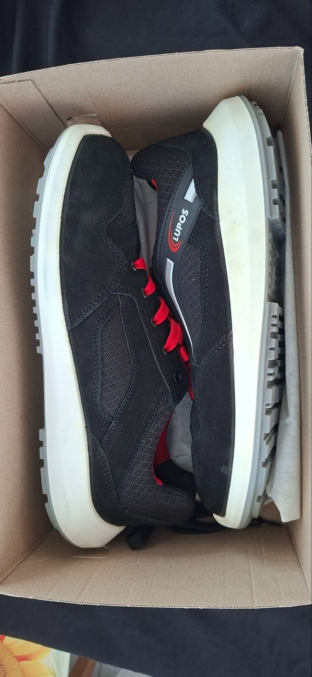 Scarpe da uomo: Lupos Sicherheitshalbschuhe Grösse 45 neu – Nuovo (secondo la descrizione) da Aesch BL venduto da Pendrive 8