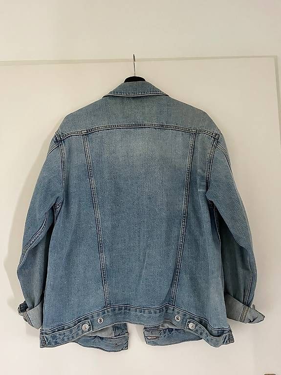 Jacken: Jeansjacke von Topshop, Oversize, Grösse 38 – Gebraucht aus Maur von tab_z9rh 1