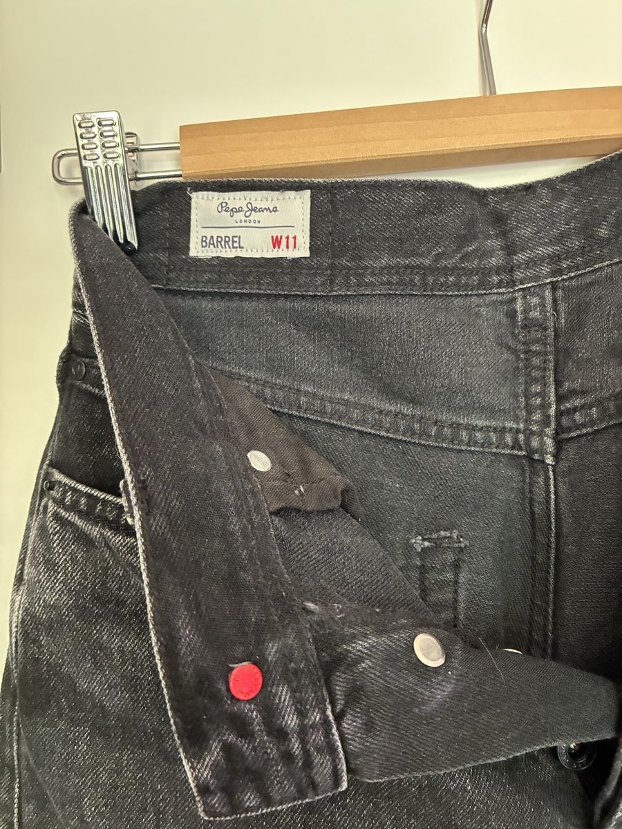 Pepe Jeans Jeans: Pepe Jeans Barrel W11 – Usato da Chur venduto da Alina_Schild 2