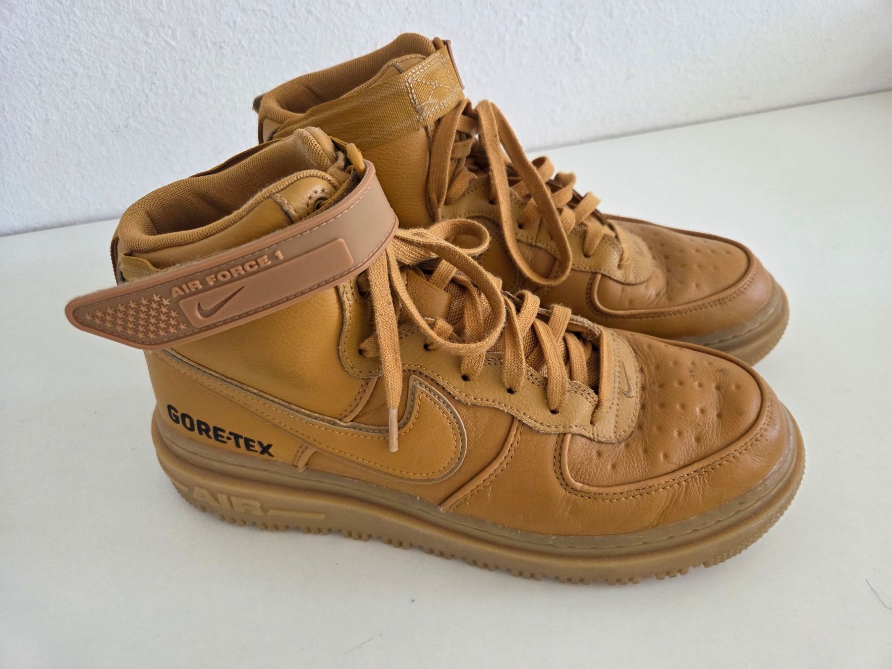Nike Herrenschuhe: NIKE - Gore-Tex Air – Gebraucht aus Oberrieden von Smart570