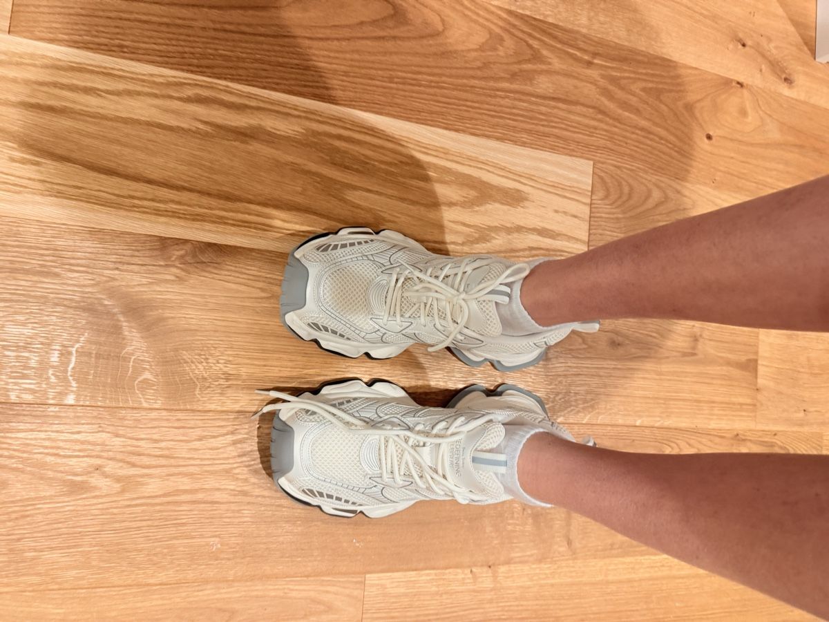 Scarpe da uomo: Schuhe Sneaker Grösse 42/43 – Nuovo (secondo la descrizione) da Dotzigen venduto da White_Warrior 1