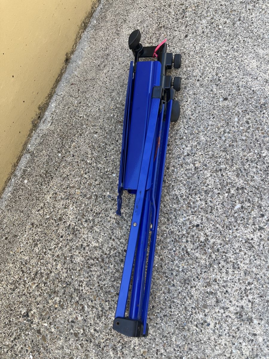 Strumenti musicali: K&M Notenständer blau – Usato da Basel venduto da oosummerrainoo 3