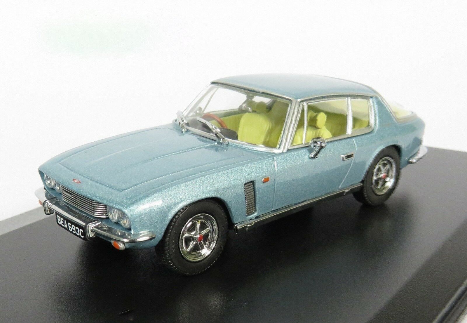 Jensen Modellini d'auto: Jensen Interceptor MK I 1966-1969 RHD hellblau met.     1:43 – Nuovo e nell'imballaggio originale da Gerlafingen venduto da espero88 3