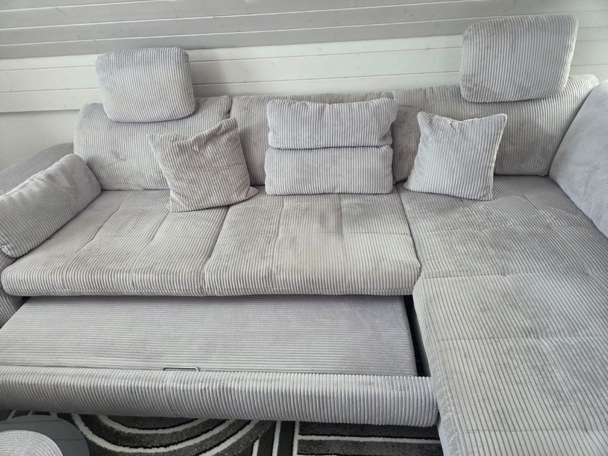 Sofas: Cord-Wohnlandschaft – D'occasion à Schleinikon par lis_9ftc 1
