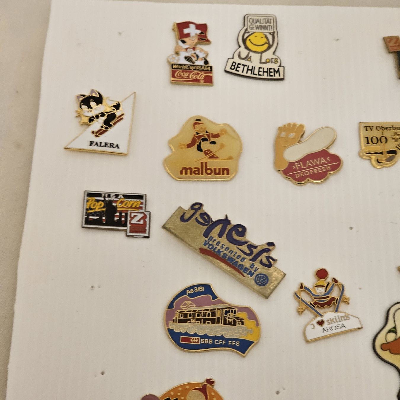 Placchette & Badge: grosse Pins Sammlung, viele verschiedene Sujets, – Nuovo (secondo la descrizione) da wolfhalden venduto da 46464646 1