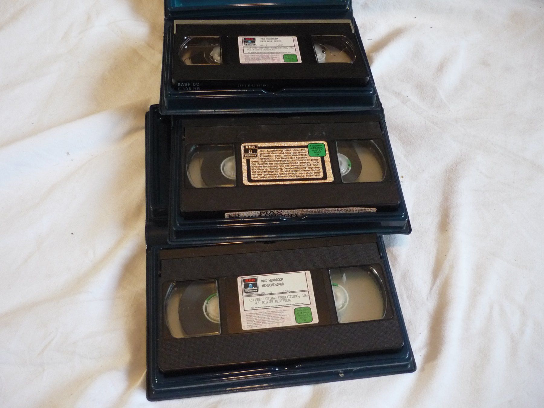 Tutti i VHS: 3x Rare VHS - Max Headroom teil 1 2 3 – Usato da Beringen venduto da Flatretriever 3