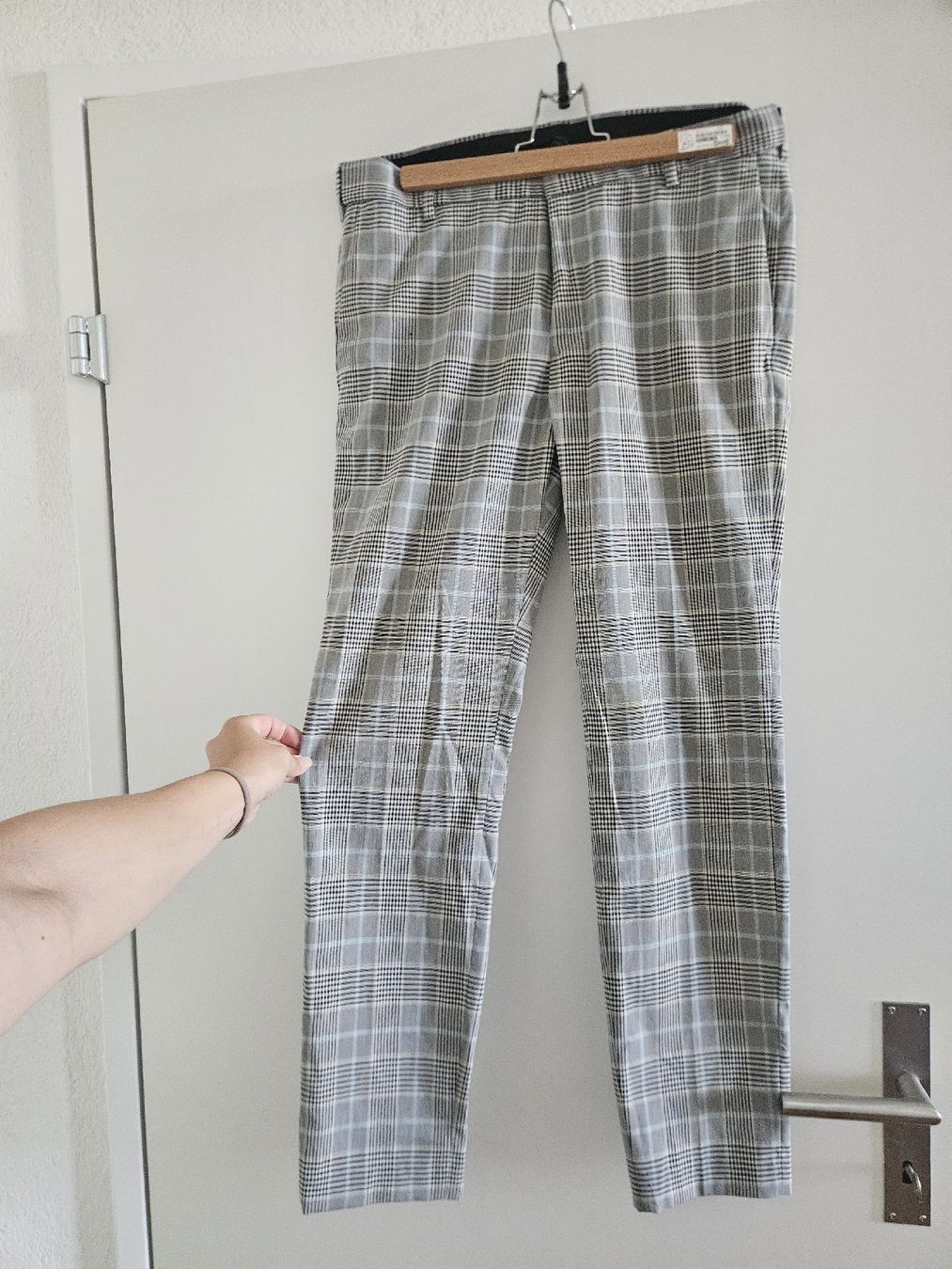 H&M Pantaloni: Hosen Karomuster Herren Grösse 31 – Nuovo (secondo la descrizione) da Wil SG venduto da an_ka