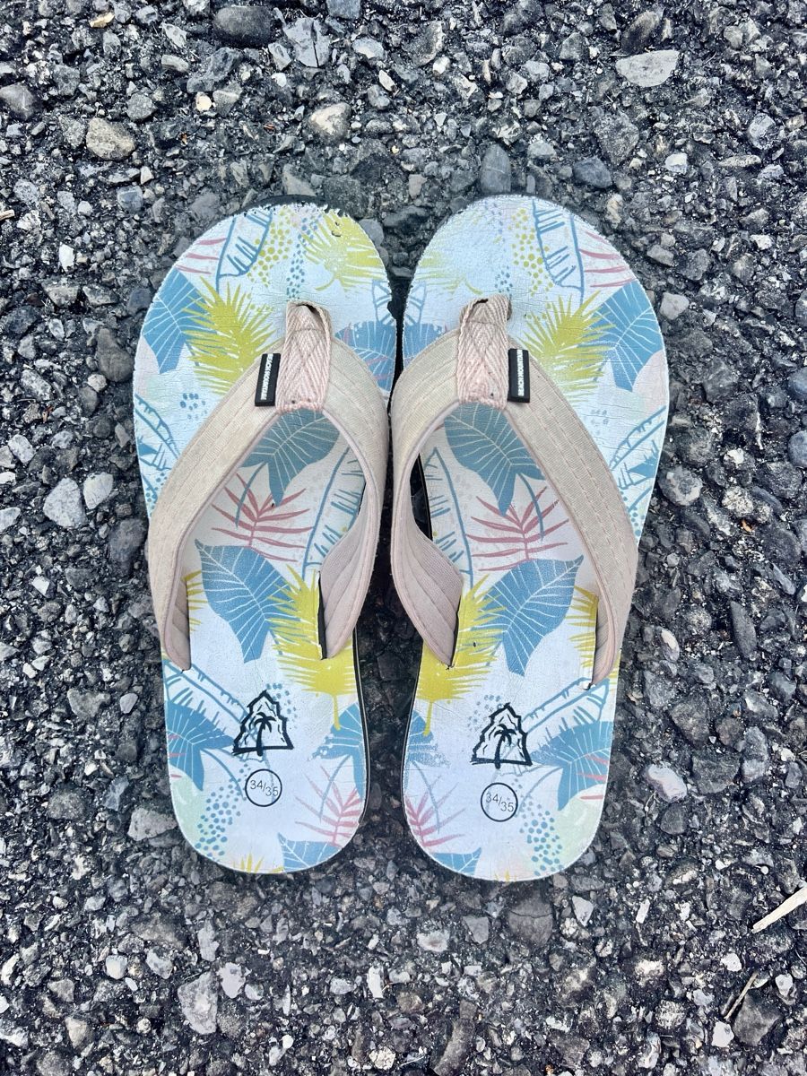 Schuhe für Mädchen: Flipflops Beach Mountain Grösse 34/35 – Gebraucht aus Uetendorf von pink2