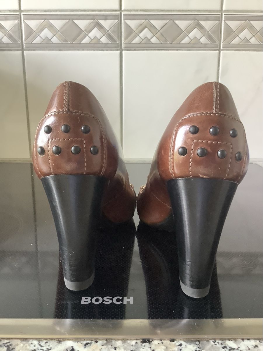 Tod'S Scarpe da donna: Tod's Pumps Grösse 36 – Usato da schaffhausen venduto da Chiquimiki