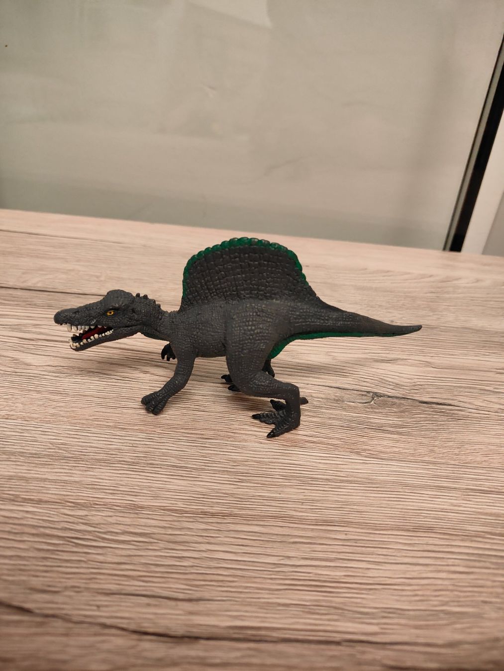 Schleich Statuette: Schleich Spinosaurus Dinosaurier Dino – Usato da Thalwil venduto da FigurenFreunde