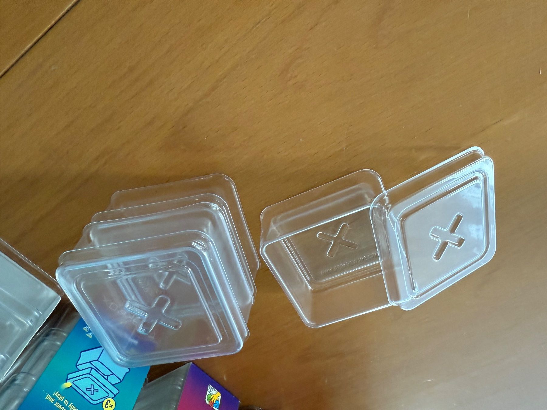 Giochi: G33KBOX Slim & Regular - Ultimative Token Halter Geek Box – Nuovo (secondo la descrizione) da Langnau b. Reiden venduto da JSMA 4