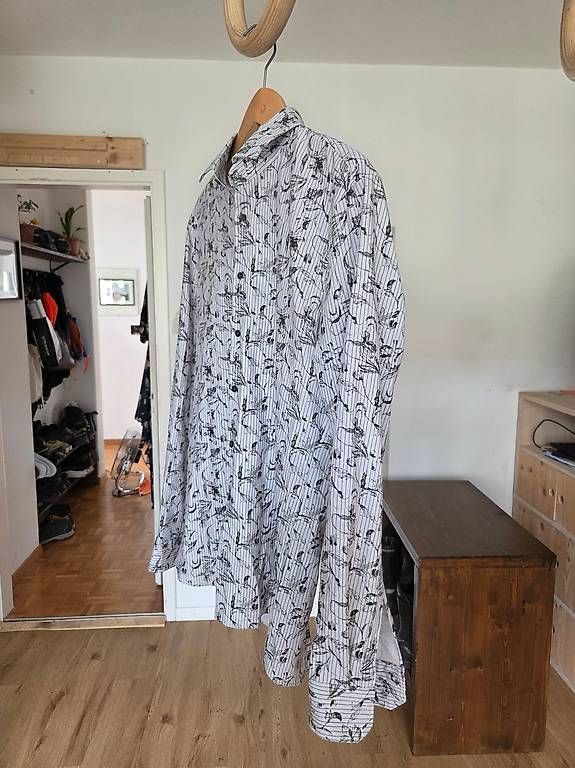 Hemden: Olymp Level 6 Super Slim Hemd Gr.40 weiss Blumenmuster – Gebraucht aus Ostermundigen von wab_jxp5 2
