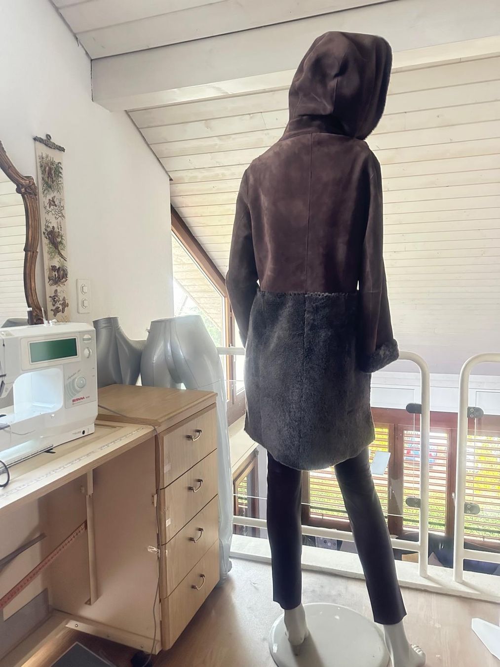 Cappotti: Lammfellmantel von "mabrun" – Usato da Neuhausen venduto da Lechasseur 3