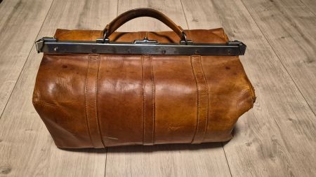 Ledertasche.