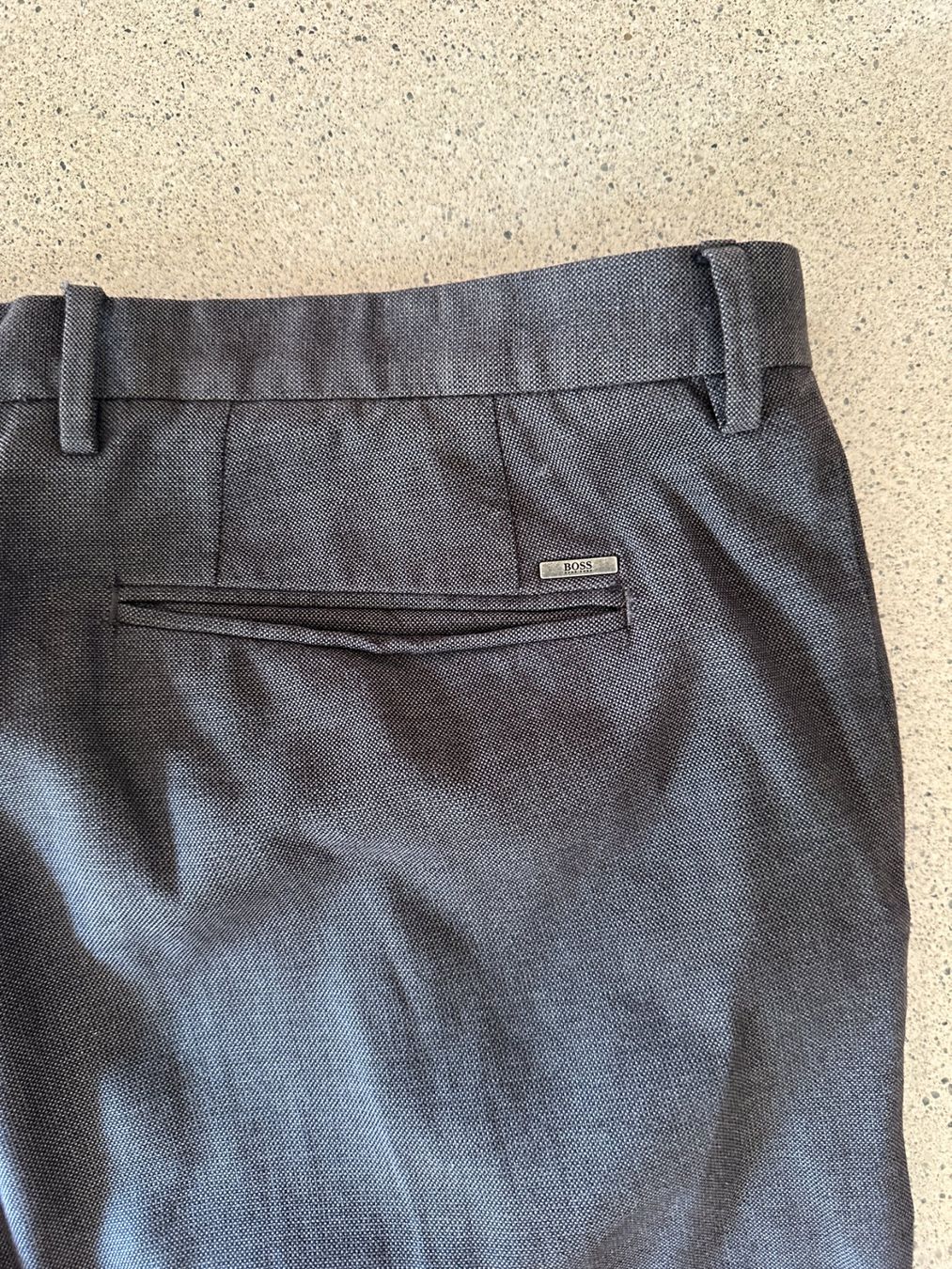 Hosen: Hose / Chino, Hugo Boss, Gr. 54, grau – Gebraucht aus Baden von Luk116 2