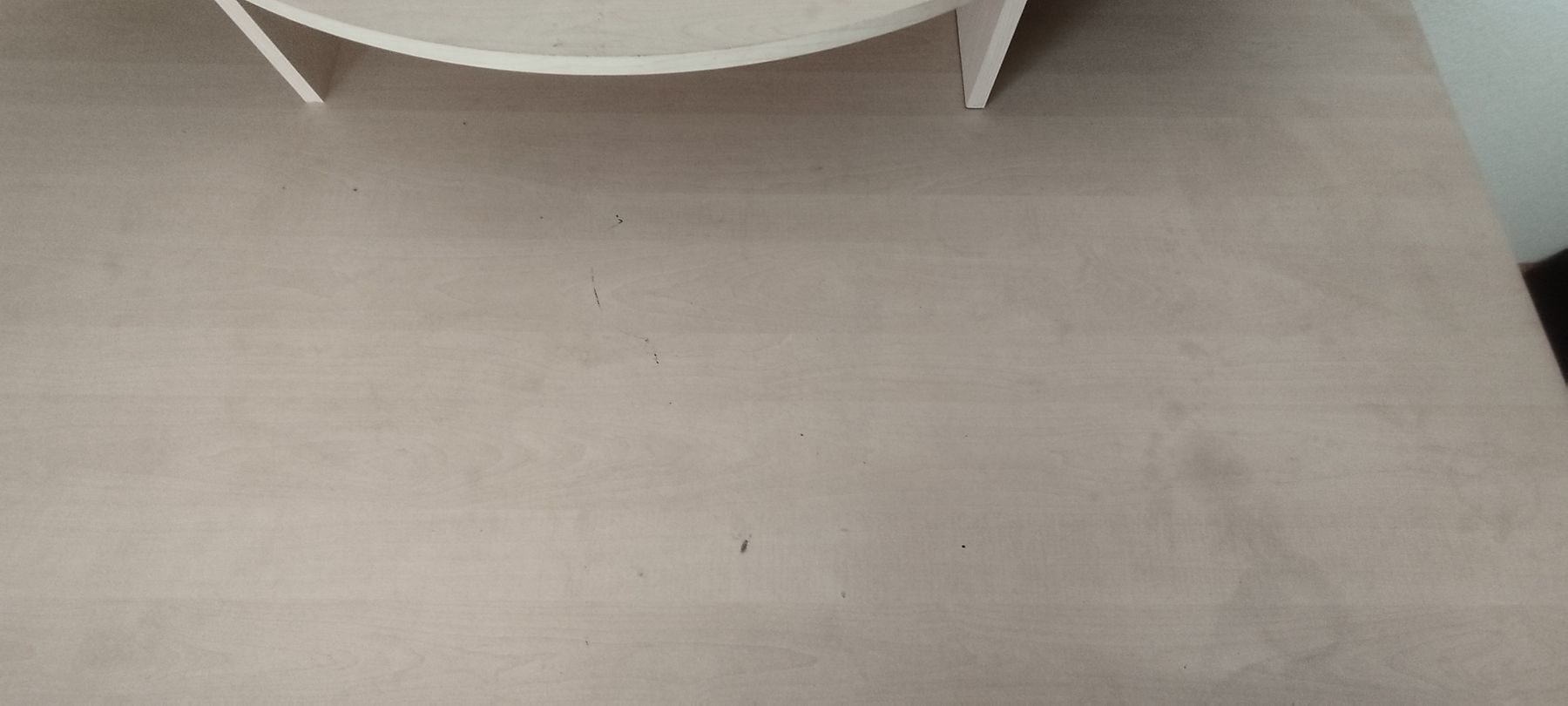 Scrivanie: Büro Tisch – Difettoso da Zuchwil venduto da jsk_mkr6 1