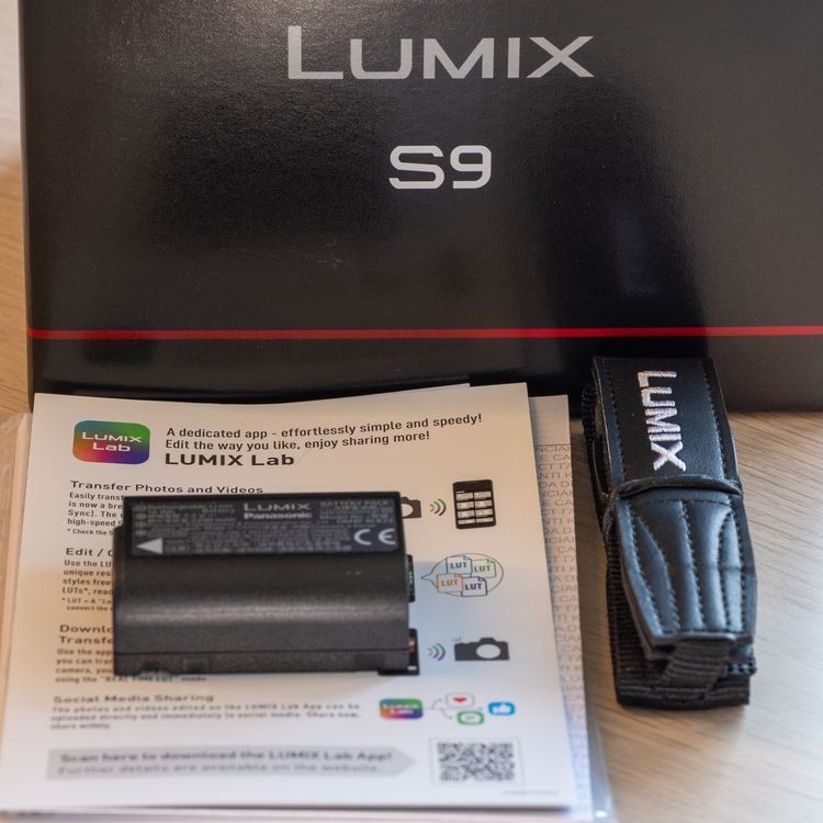 Panasonic Fotocamera: Panasonic Lumix S9, 24.2 MP, Plein Format, Vert camera – Usato da Geneve venduto da T36 5