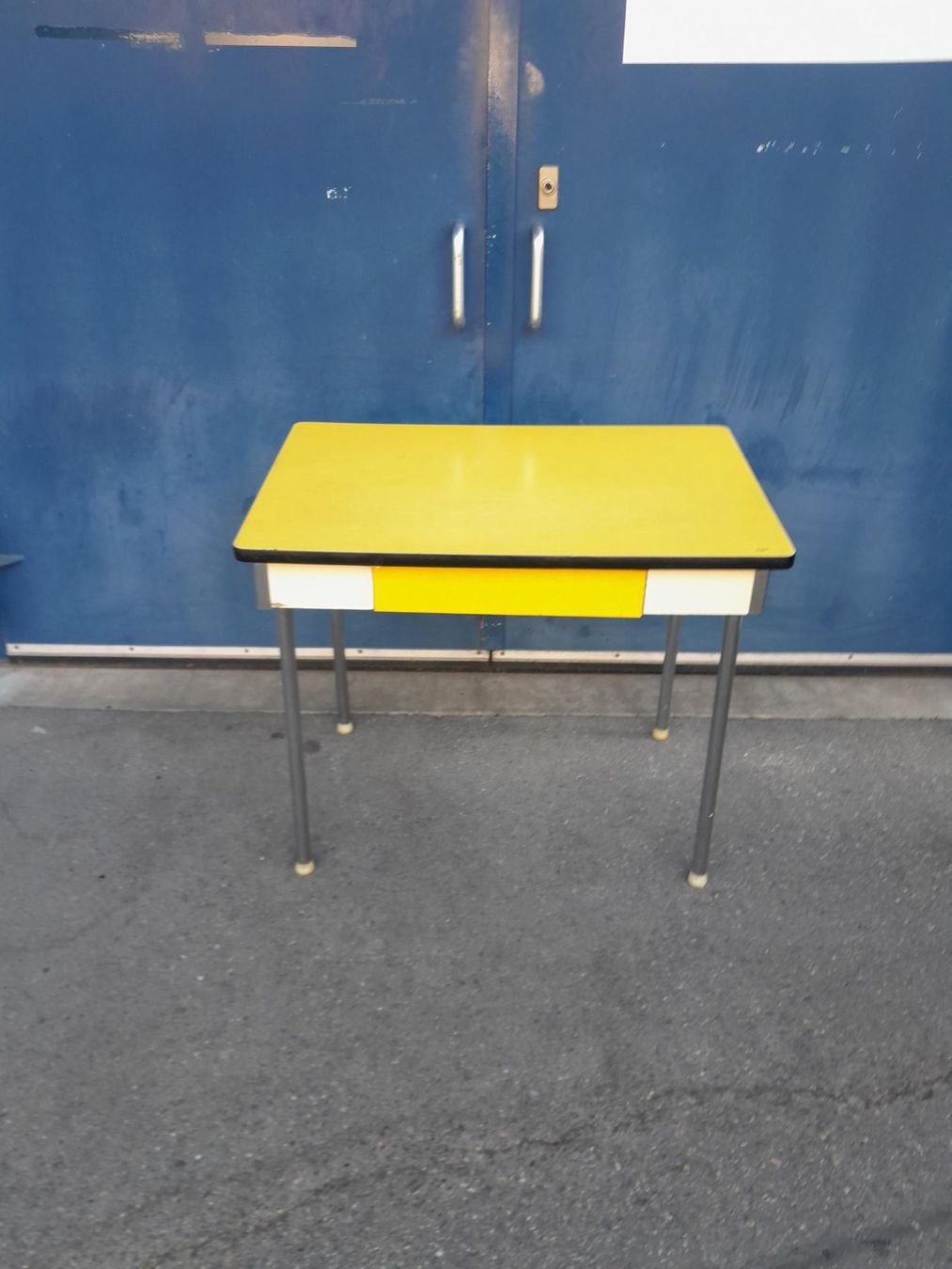 Tables: Vintage Kelco Küchentisch / Tisch – D'occasion à Männedorf par Bel-view 1