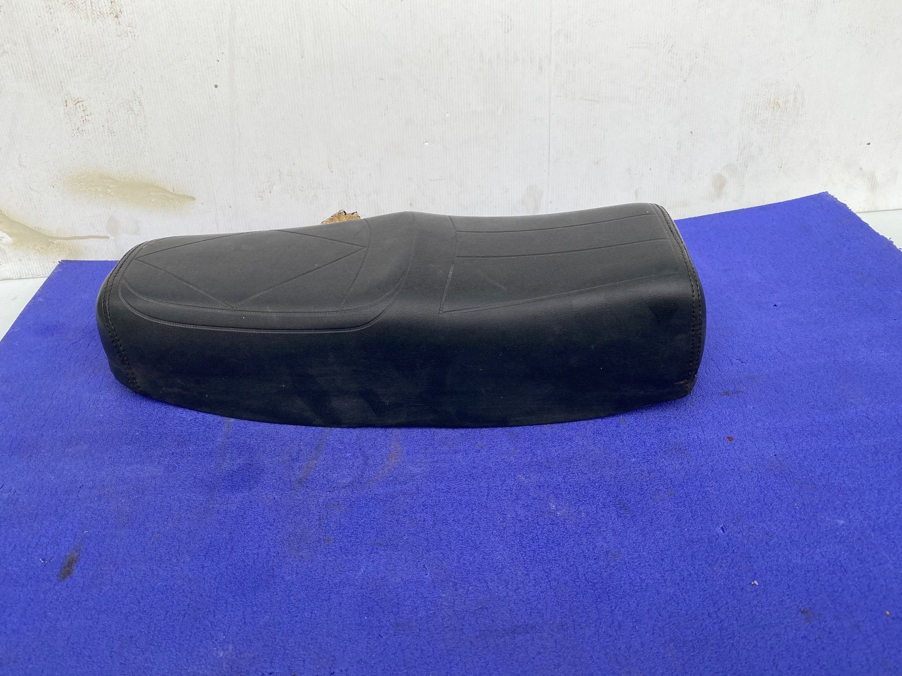 Selle & Accessori: Mofa Sattel – Difettoso da Vevey venduto da Chupita-met 1