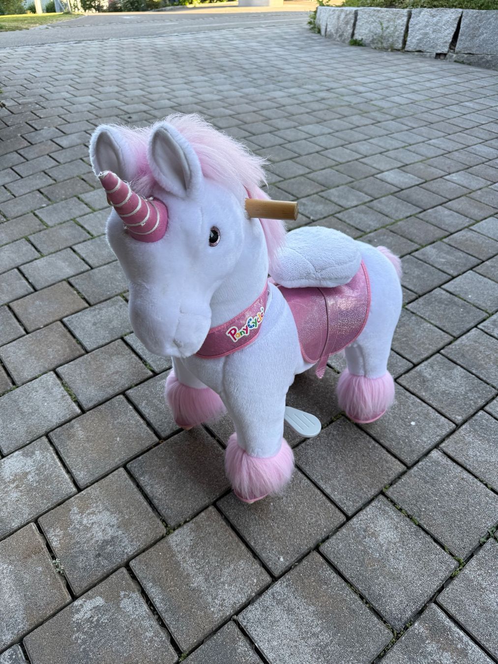 Jouets: Ponycycle Einhorn- Pferdefahrzeug – D'occasion à Häggenschwil par A.Phi