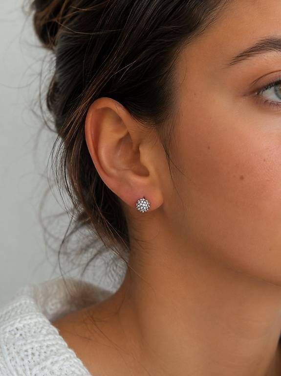Orecchini pendenti & Orecchini a lobo: Un modello delicato composto da piccole perle – Nuovo e nell'imballaggio originale da Lugano venduto da solowolford