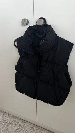 Kurze Steppweste, schwarz, Divided H&M, Grösse XXS