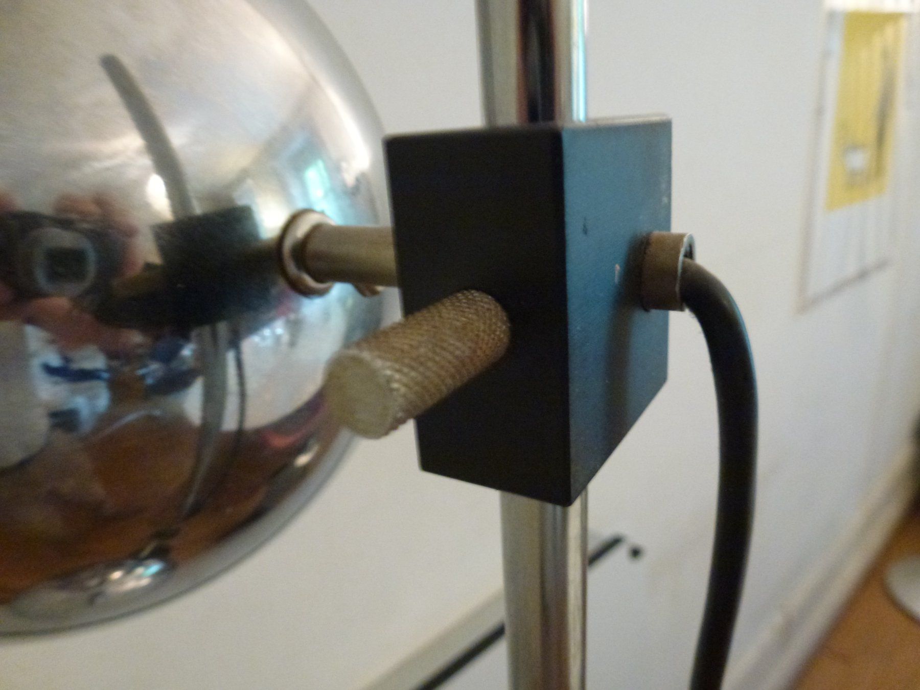 Lampade: Vintage Stehlampe mit Chromkugeln – Usato da Zürich venduto da Luftibus01 5