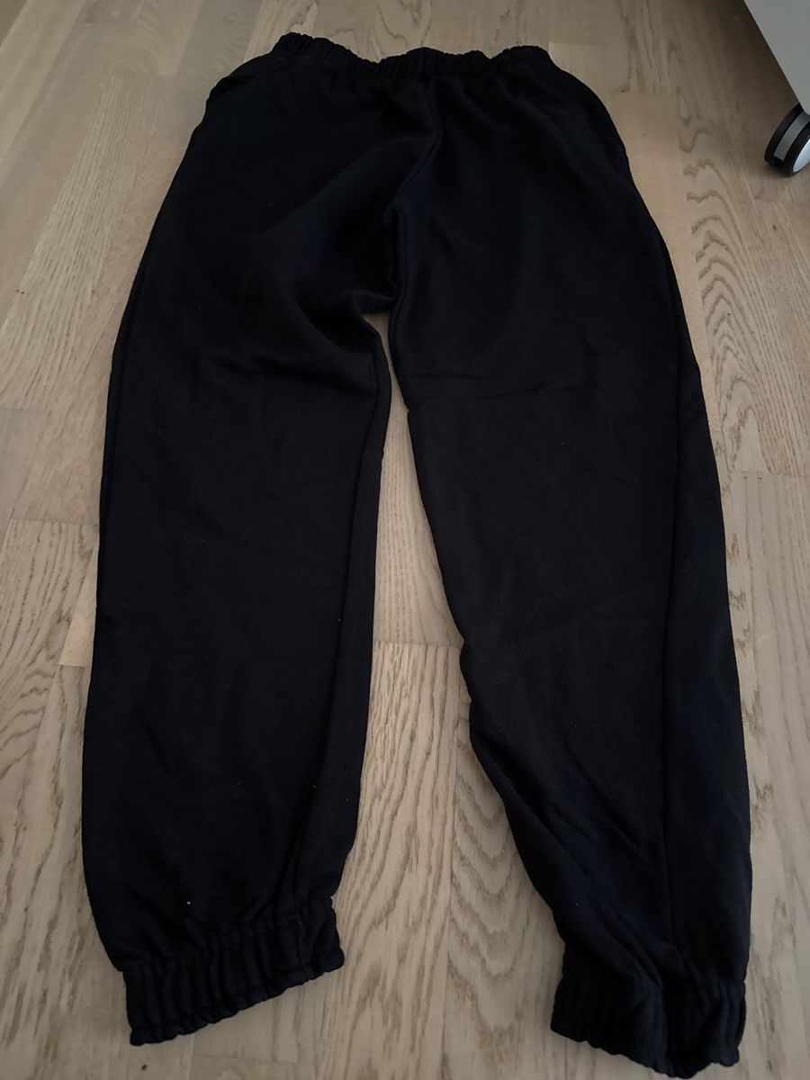 Pull&Bear Pantaloni: Trainerhosen Pull&Bear Grösse L – Nuovo (secondo la descrizione) da Otelfingen venduto da Tommy112