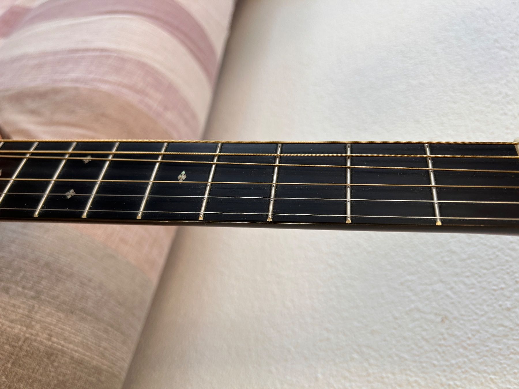 Martin & Co. Instruments de musique: Chitarra acustica Martin D-28 con custodia. – D'occasion à Giubiasco par ste_2qln 3