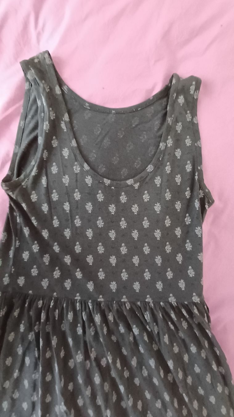 Sessun Vestiti: Robe Sessùn marine – Usato da Genève venduto da njia 4