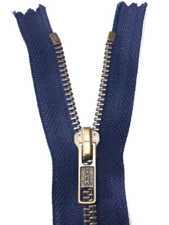 Tissus: Reißverschluss 16 cm -  Fermeture éclair 16 cm – Neuf (Voir description) à Savagnier par Marderuth