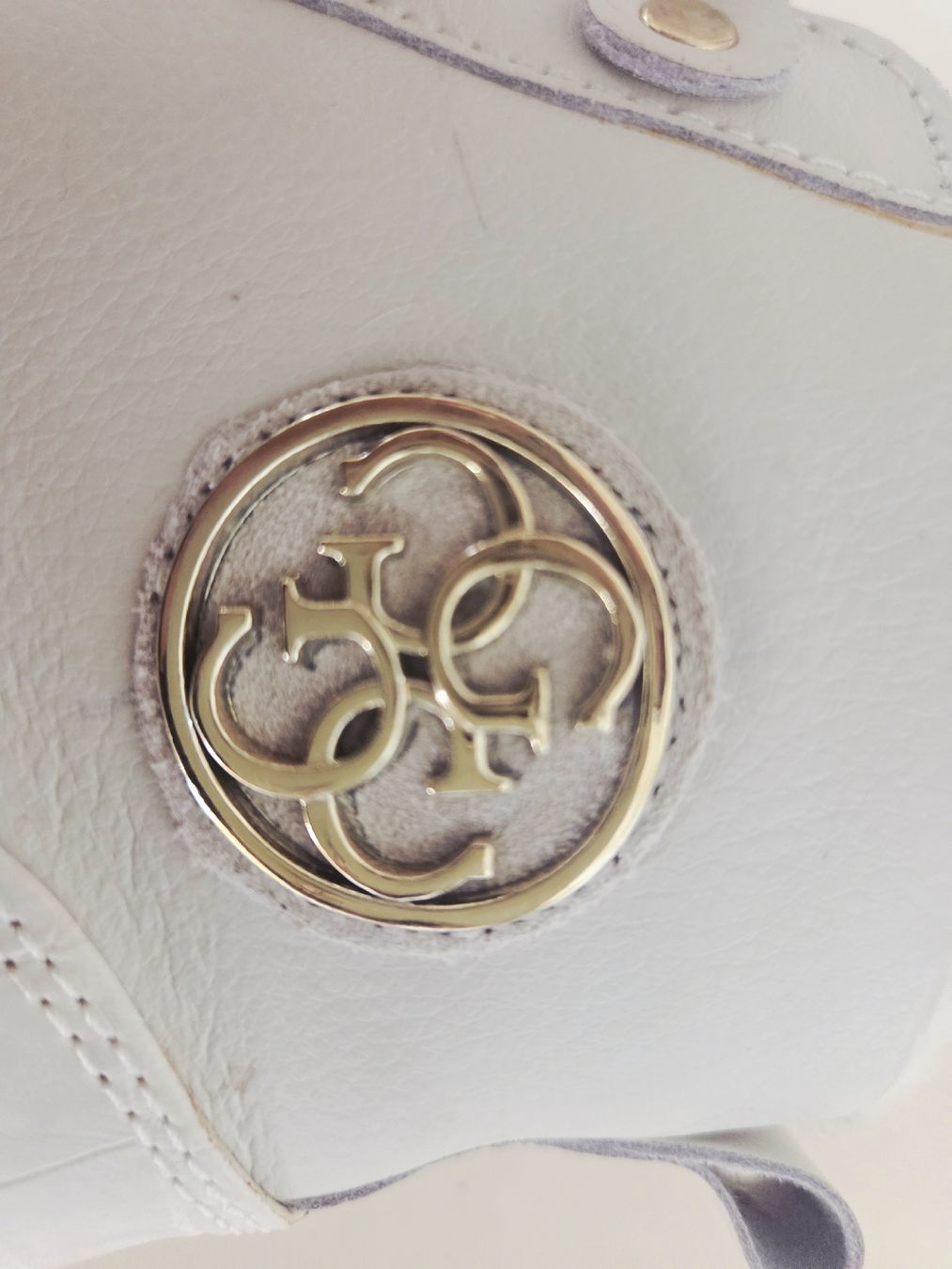 Guess Scarpe per ragazze: Schöne Winterschuhe von GUESS, Gr.35 – Nuovo (secondo la descrizione) da Riehen venduto da Bliss1978 6
