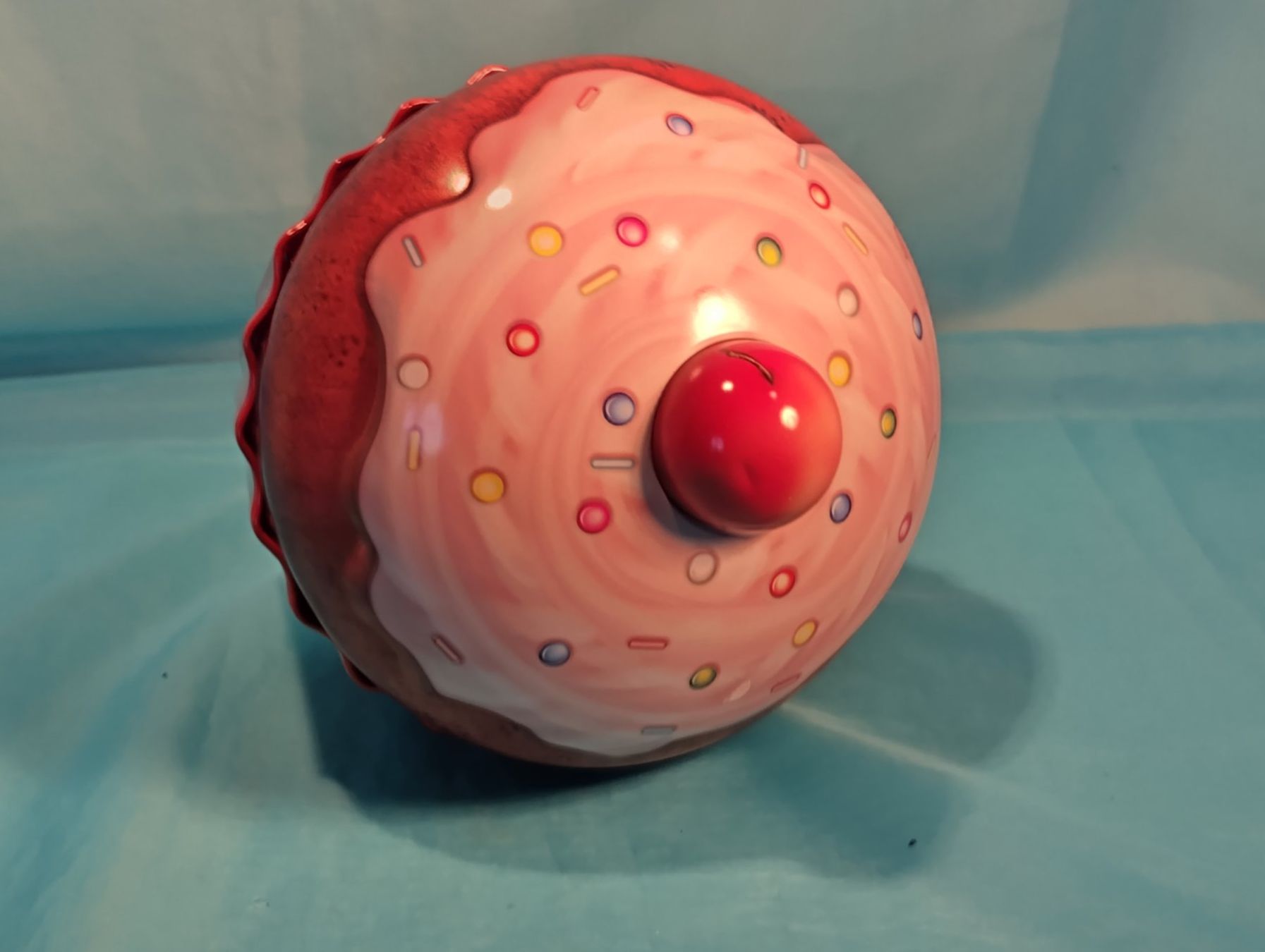 Sonstige Dekorationen & Accessoires: Blechbüchse  Cup Cake, Dm: 17cm – Neu (gemäss Beschreibung) aus Bellach von JingleCherry 1