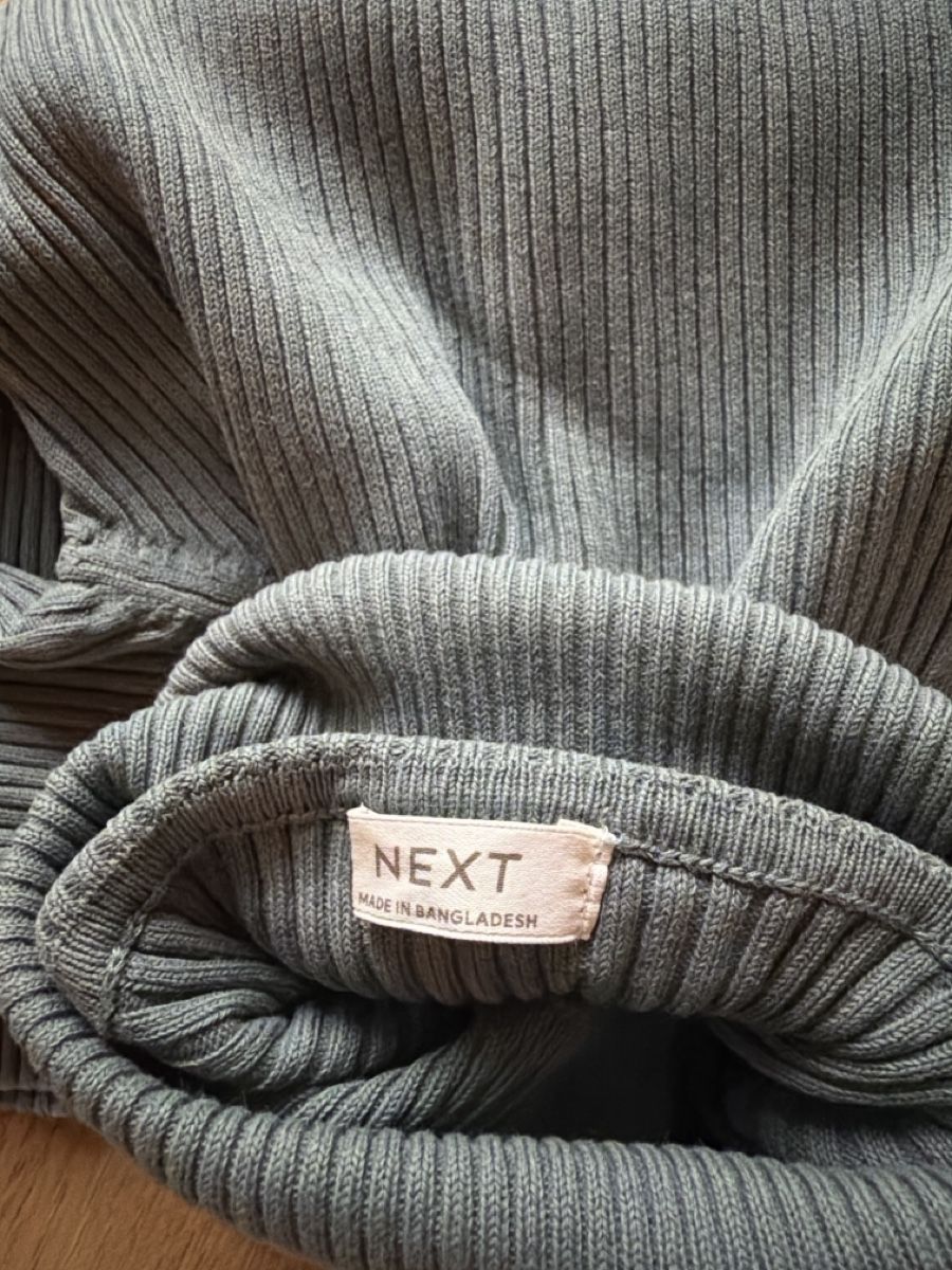 Next Maglioni & Felpe: NEXT Rollkragenpullover Gr. 116 – Usato da Solothurn venduto da ee_na 1