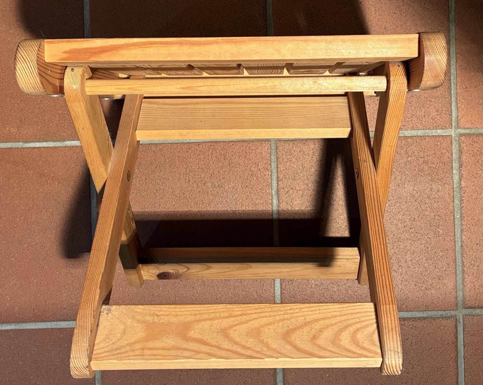 Hocker: Hocker aus Holz, klappbar – Gebraucht aus Oberkulm von web_zxf7 4
