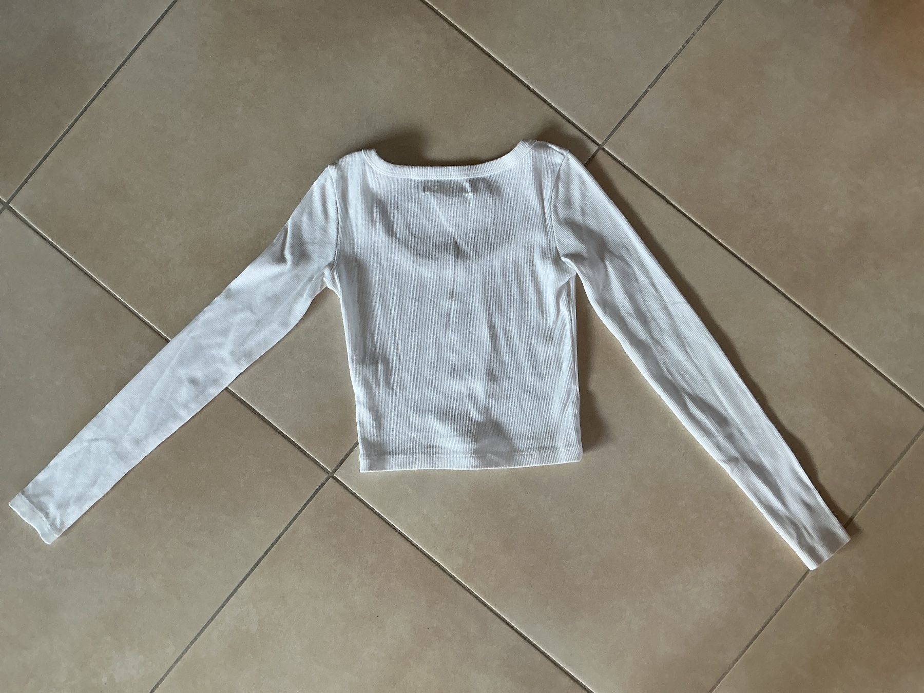 Pull&Bear Top: Langarmshirt weiss Pull&bear Gr. XS – Usato da Frauenfeld venduto da Stehojen 1
