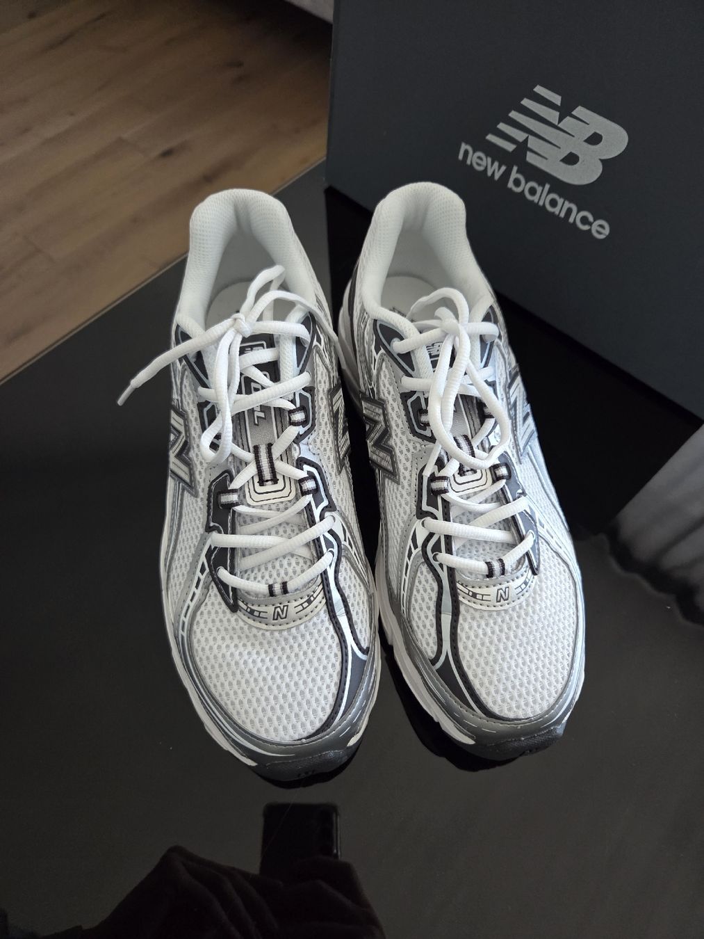 New Balance Scarpe da uomo: New Balance 740 White Grey – Nuovo e nell'imballaggio originale da St. Gallen venduto da nico.schmid95 1