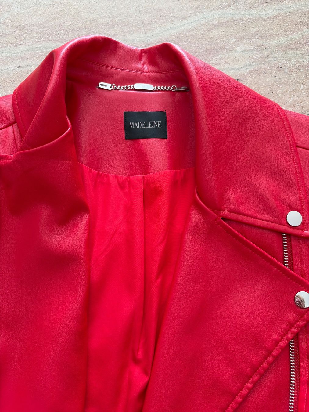 Madeleine Giacche: Madeleine Kunstlederjacke Bikerstyle knallrot, Gr. 38/40 – Nuovo (secondo la descrizione) da Massagno venduto da Hillary 3