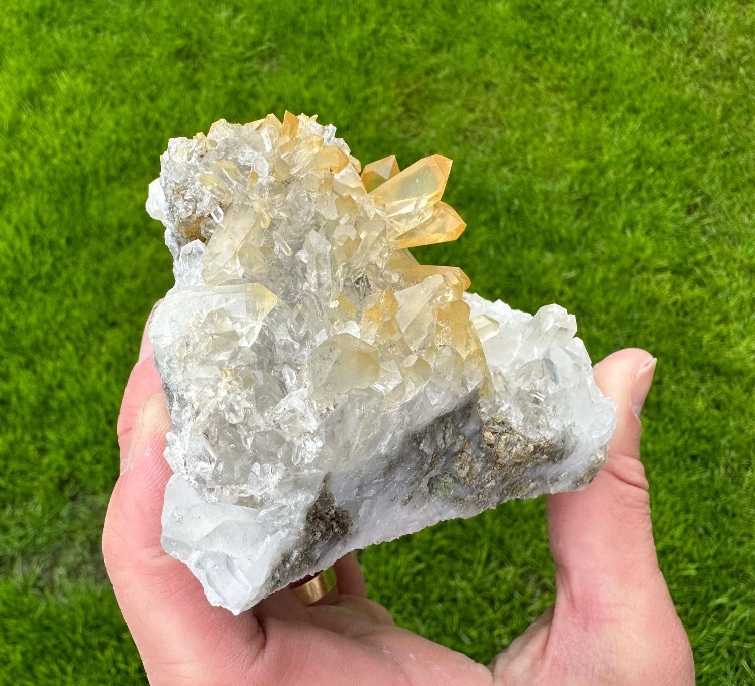Minerali & Pietre curative: Bergkristall mit Limonit Elm – Usato da Oberuzwil venduto da Crystall0 1