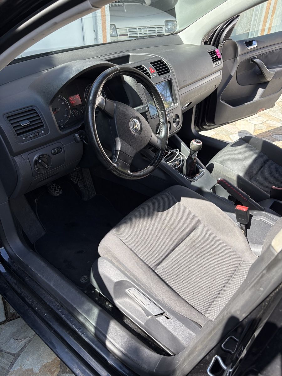 VW Automobili: Vw golf 5 1.6 fsi – Usato da lostorf venduto da Hramaj 7